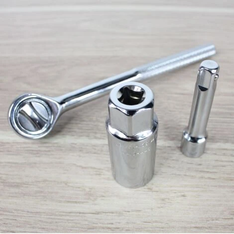 Clé à Cliquets Universelle - Chrome Vanadium - S'adapte à Tous Les Types De Boulons Et Ecrous De 6 à 21 Mm 7 Clé à Cliquets Universelle - Chrome Vanadium - S'adapte à Tous Les Types De Boulons Et Ecrous De 6 à 21 Mm – Image 5